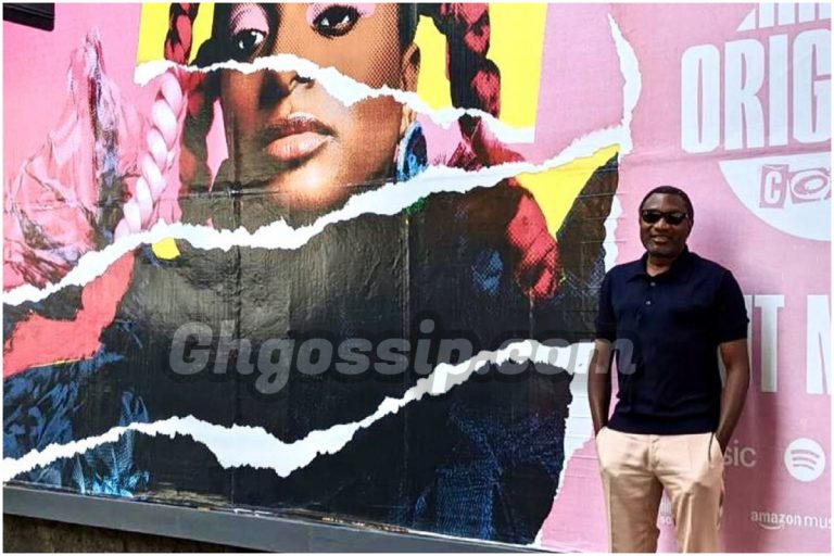 DJ Cuppy’s Priceless Reaction After Her Father Femi Took A Photo By Her Billboard