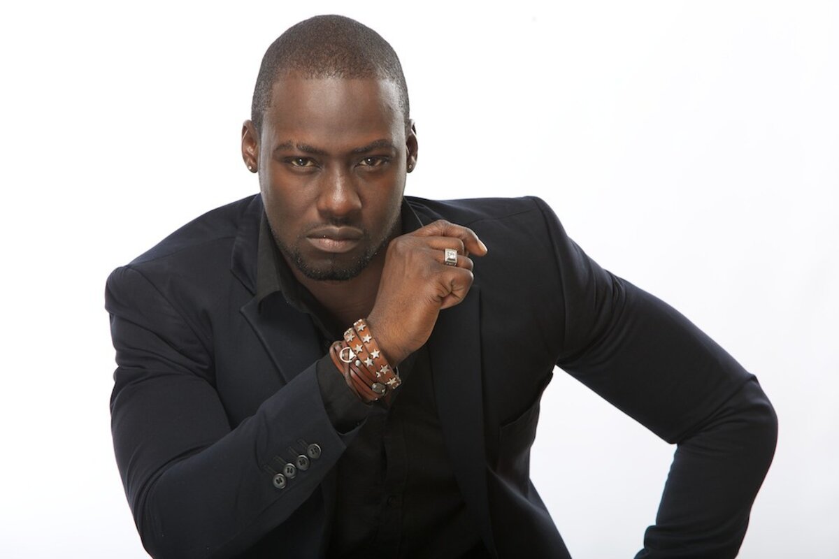 This article covers Chris Attoh Biography, Net Worth, Movies, Awards, Age, Date of Birth, Education, Parents, Children, Wife, Divorce, and everything about the actor.