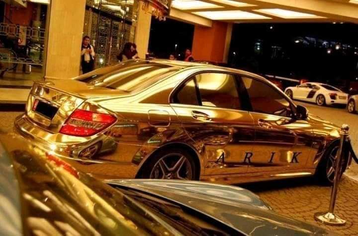 Hassanal Bolkiah Gold Mercedes Benz