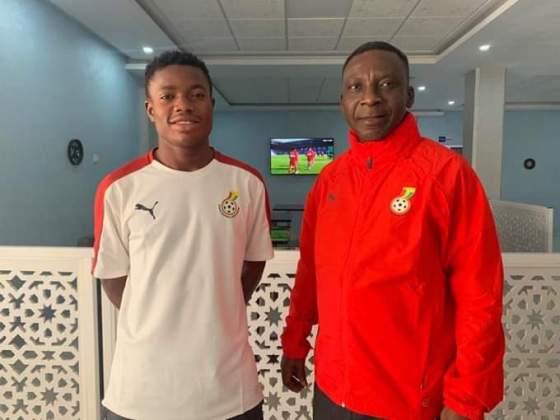 Fatawu Issahaku Lands In Ghana For Black Stars Duty After Sealing Liverpool Deal