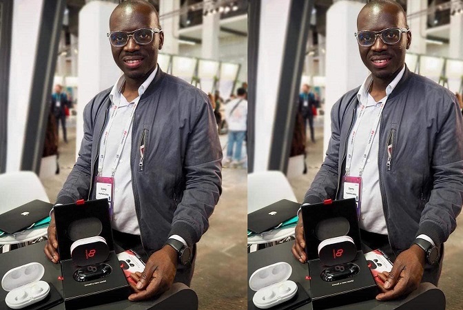 Ghanaian Develops World’s First Wireless Earbuds That Auto-Translates 40 Languages