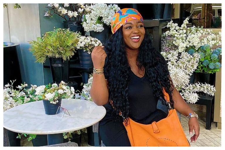 VIDEO: No, I’m Not The One – Moment Jackie Appiah Denies Being An Actress To Evade Lovely Fans In Dubai Who Recognized Her, They Still ‘Caught’ Her By Asking Her To Remove Her Mask