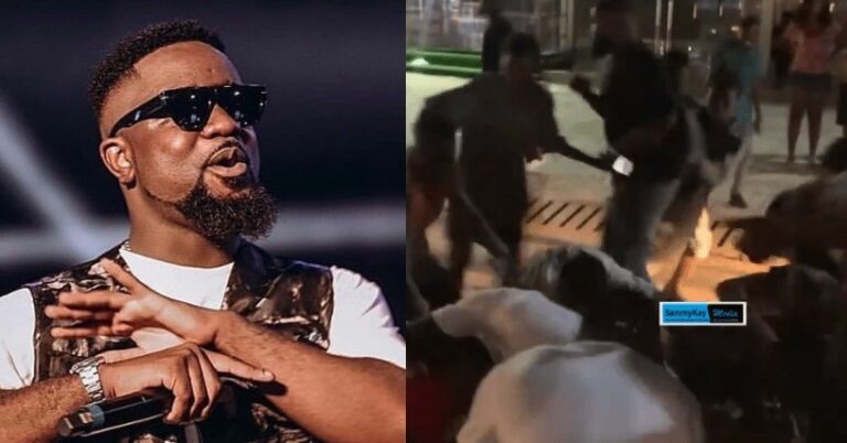 Sarkodie Sprays Money On Fans On The Streets Of Accra (Video)