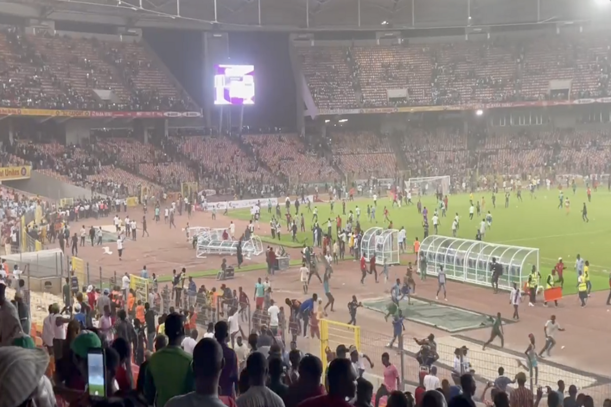 Angry Nigerian Fans Destroys Stadium After Ghana Eliminate Super Eagles
