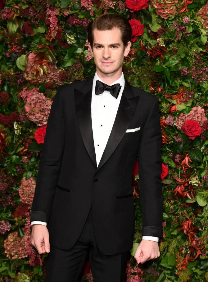 Andrew Garfield Height, Weight: How Tall Is Andrew Garfield?