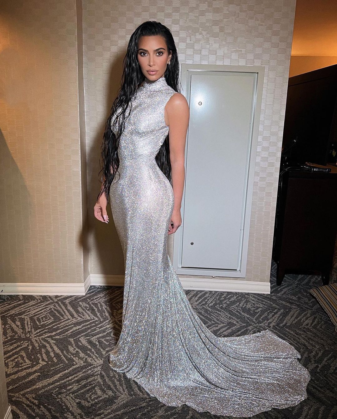 How Much Weight Did Kim Kardashian Lose To Fit In Dress?