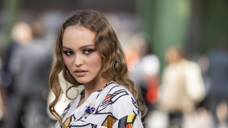 Where Does Lily-Rose Depp Live? Does Lily-Rose Depp Live In America?