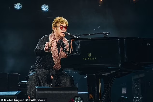 sir-elton-john-dedicates-his-iconic-song-dont-let-the-sun-go-down-on-me-to-the-late-george-michael-during-his-british-summer-time-set