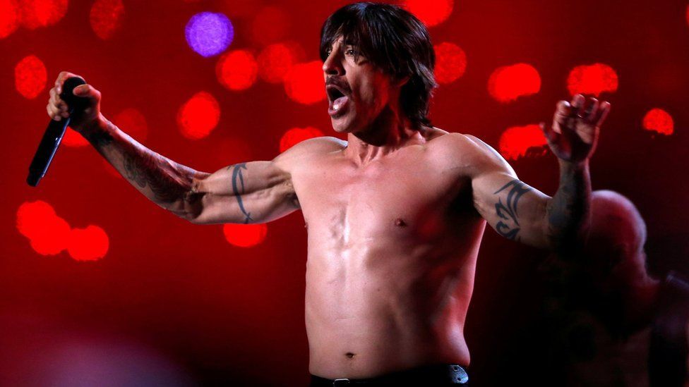 red-hot-chili-peppers-cancel-glasgow-concert-after-illness