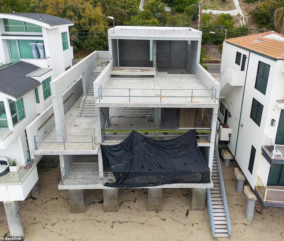 kanye-wests-multi-million-dollar-malibu-home-far-from-complete