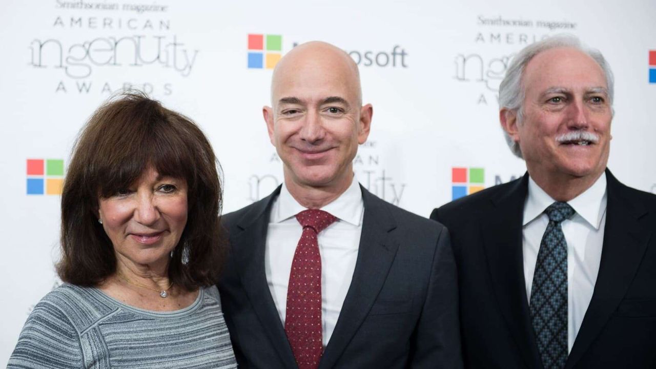 Jezz Bezos and parents