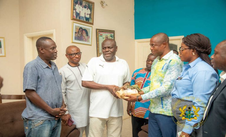President Akufo-Addo Supports Coach Sellas Tetteh With GHS50,000